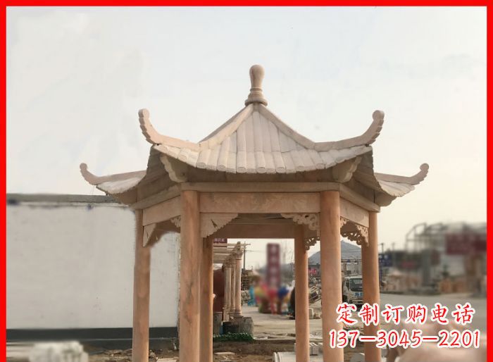 河南晚霞红公园六角石雕凉亭