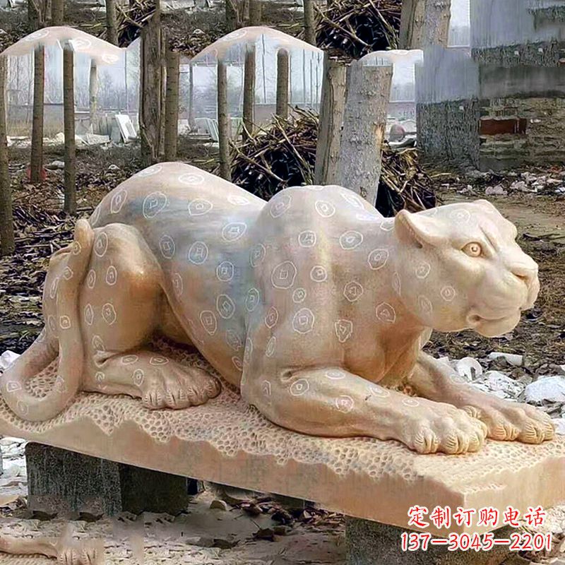 河南晚霞红金钱豹石雕-公园园林草坪动物雕塑