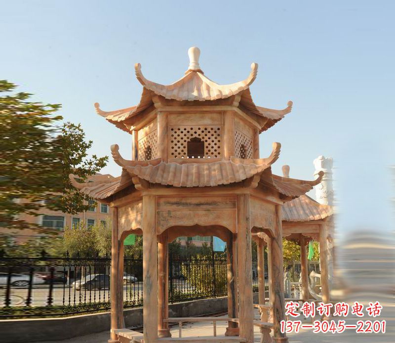 河南晚霞红景区休息凉亭