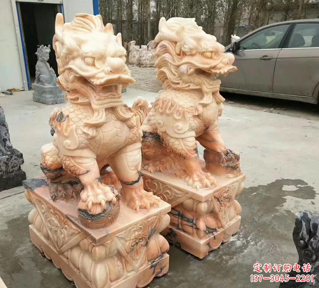 河南晚霞红酒店麒麟门墩