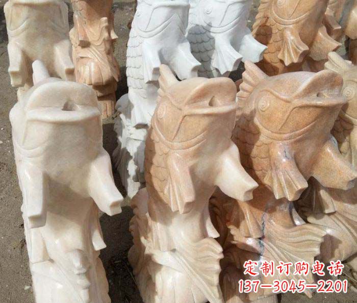 河南晚霞红喷水鲤鱼庭院石雕
