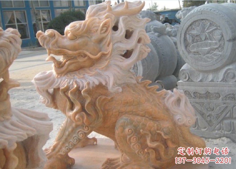 河南晚霞红神兽麒麟雕塑