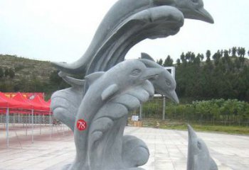 河南青石海豚雕塑由中领雕塑制作，是一款以海豚…