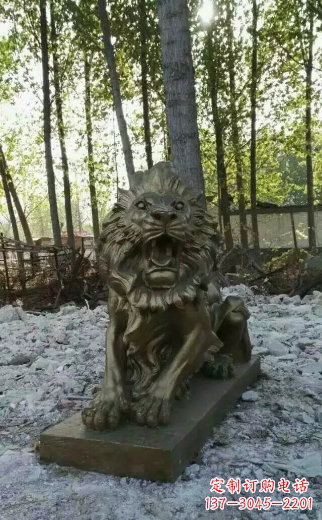 河南卧着的西洋狮子铜雕 (2)