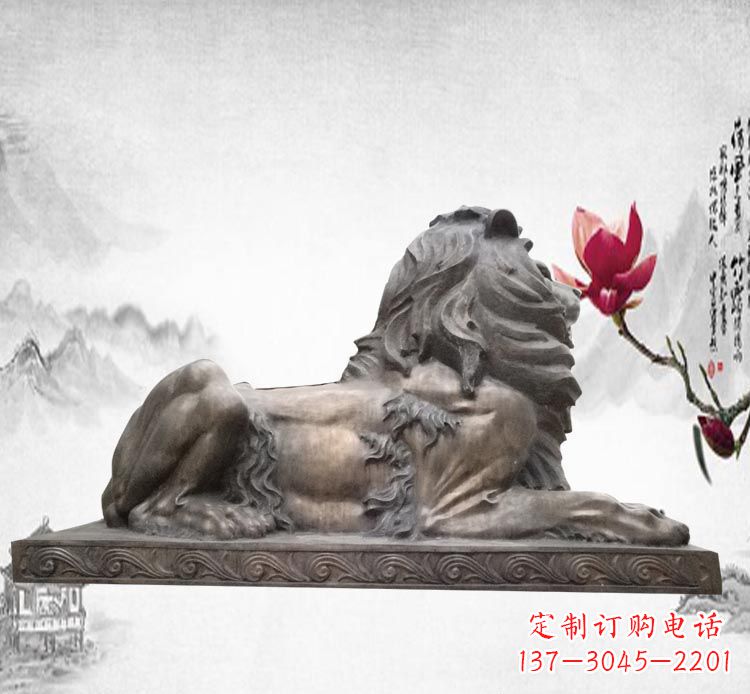 河南卧着的西洋狮子铜雕
