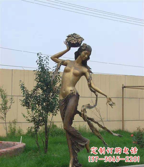 河南西方美女公园人物铜雕