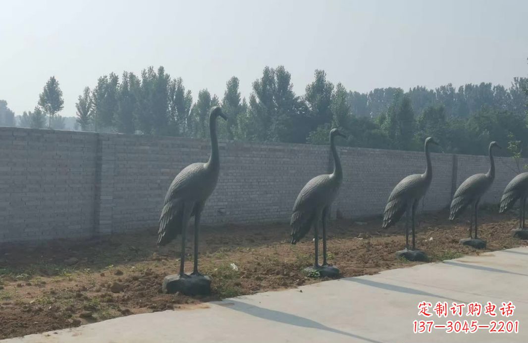 河南仙鹤抽象铜雕