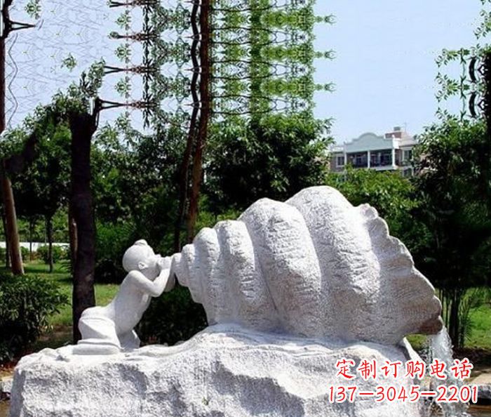 河南小区景观小孩吹螺号石雕