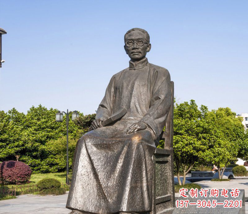 河南校园蔡元培名人铜雕