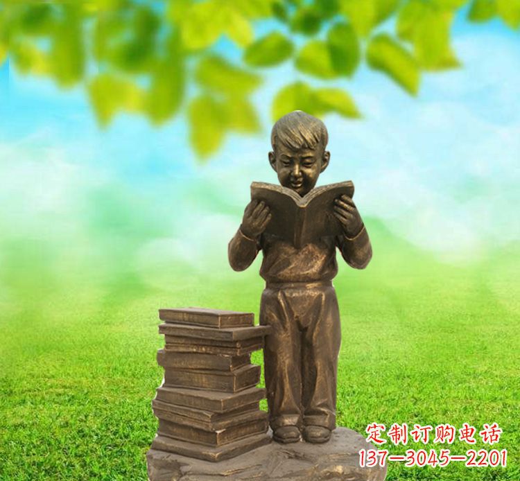 河南校园读书的小男孩铜雕