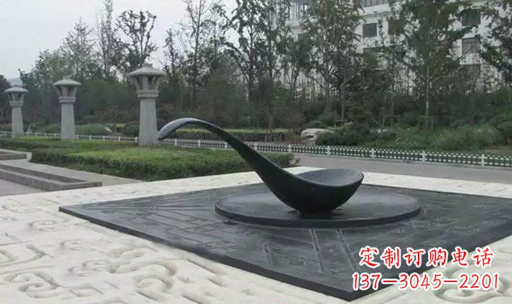 河南校园古代指南针司南铜雕