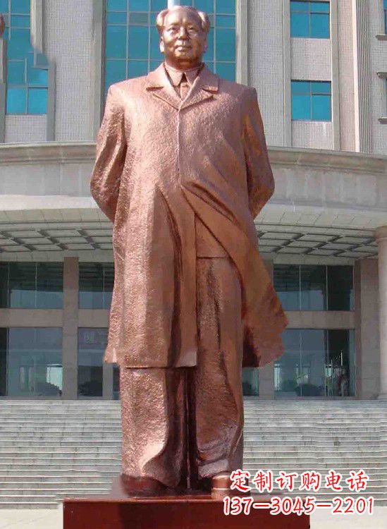 河南校园毛主席铜像
