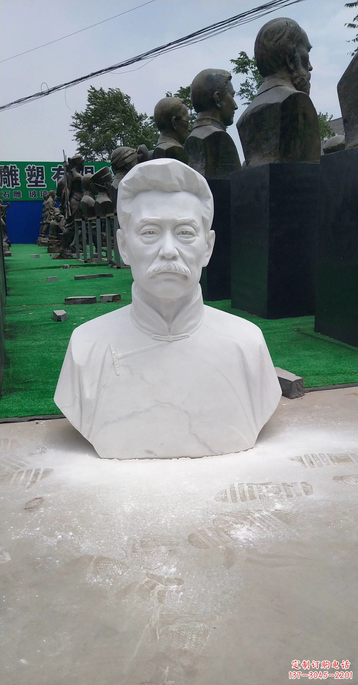 河南校园名人汉白玉鲁迅头像