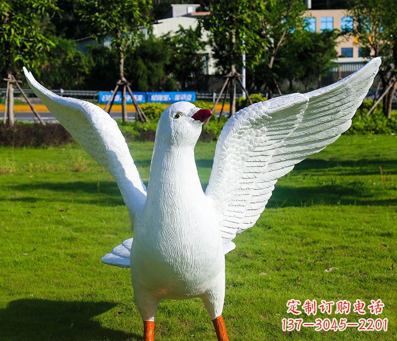 河南新县和平鸽雕塑
