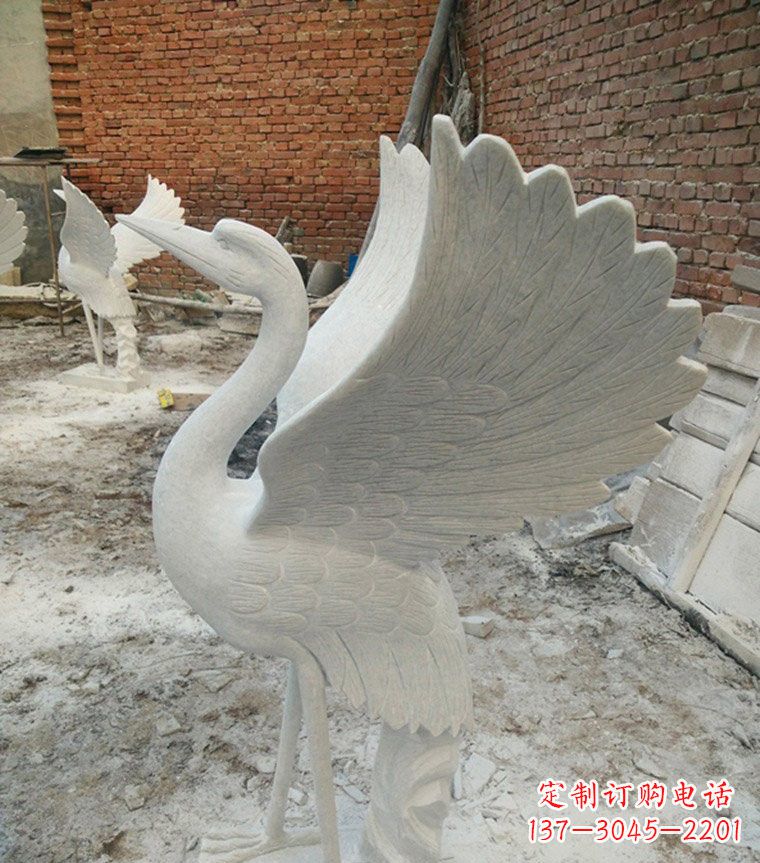 河南展翅丹顶鹤石雕