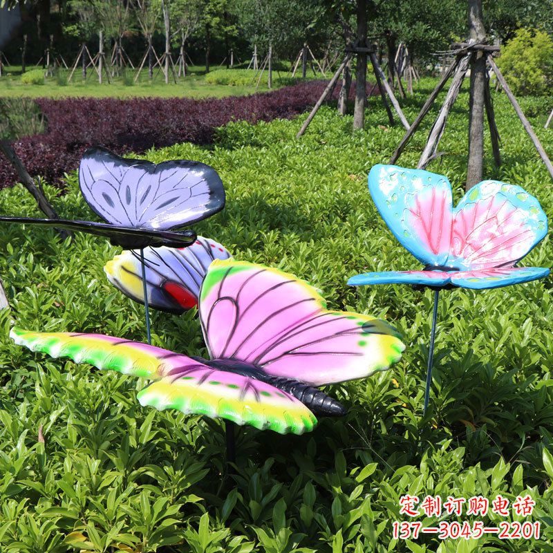 河南展翅的蝴蝶,公园草丛仿真动物装饰雕塑