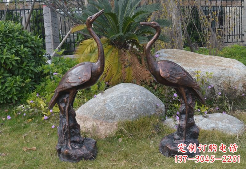 河南站立仙鹤雕塑 (2)