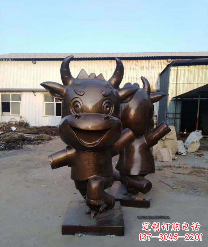河南招财牛玻璃钢仿铜动物雕塑