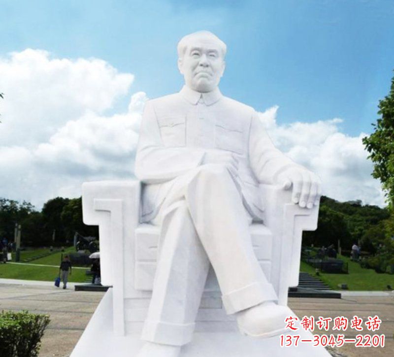 河南朱德坐式伟人石雕