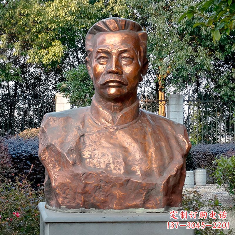 河南铸铜鲁迅半身像雕像