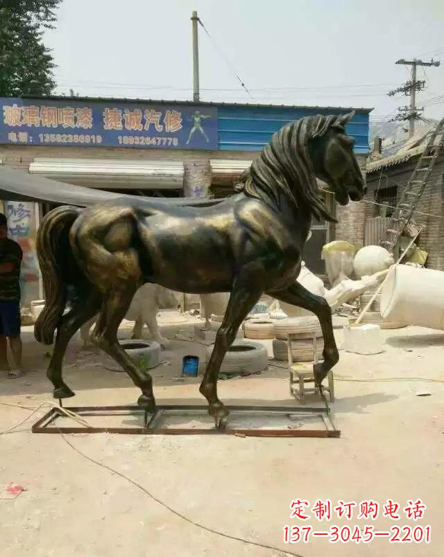 河南铸铜马雕塑