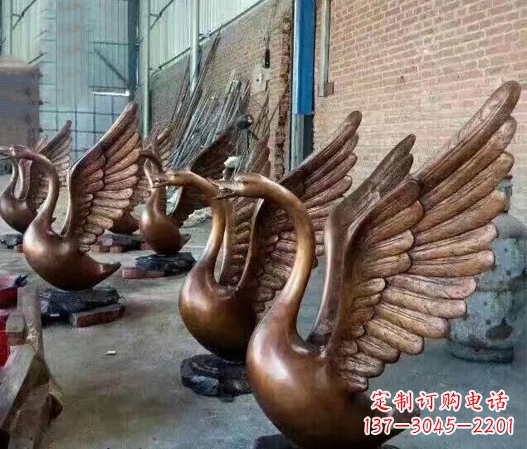 河南铸铜天鹅喷水动物喷泉雕塑